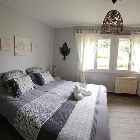 Le Poulain Maison Cosy à La Campagne *