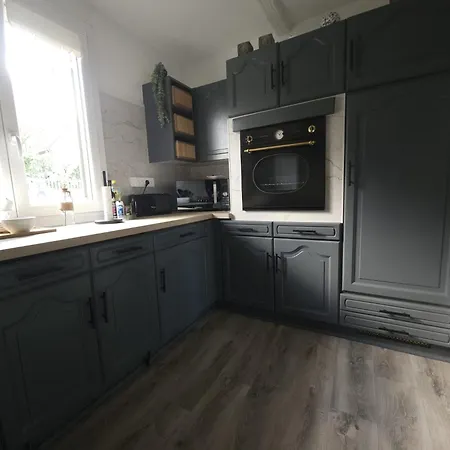 Le Poulain Maison Cosy à La Campagne *